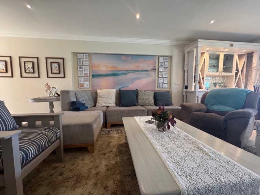 3 Bedroom Property for Sale in Keurbooms Western Cape